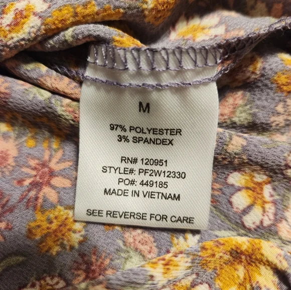 NWT Floral half sleeve crop size M - Picture 7 of 8